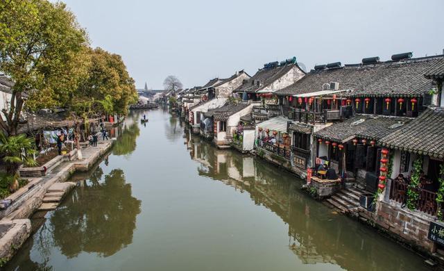 逃出昏暗的地下室2